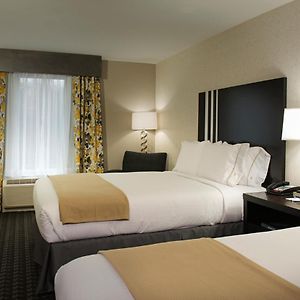 Standard Room Two Queen Beds